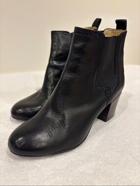 Frye Black Leather Chelsea Block Heel Ankle Boots Women’s